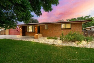 1852 Madison Ave in Loveland, CO - Building Photo - Building Photo