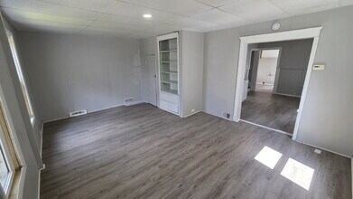 2183 W 81st St in Cleveland, OH - Building Photo - Building Photo