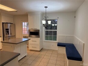 3836 Frontier Dr in Edinburg, TX - Building Photo - Building Photo