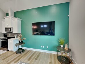 850 Elkhart St in Houston, TX - Foto de edificio - Building Photo