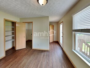 2236 Dates St in Delaware, OH - Building Photo - Building Photo