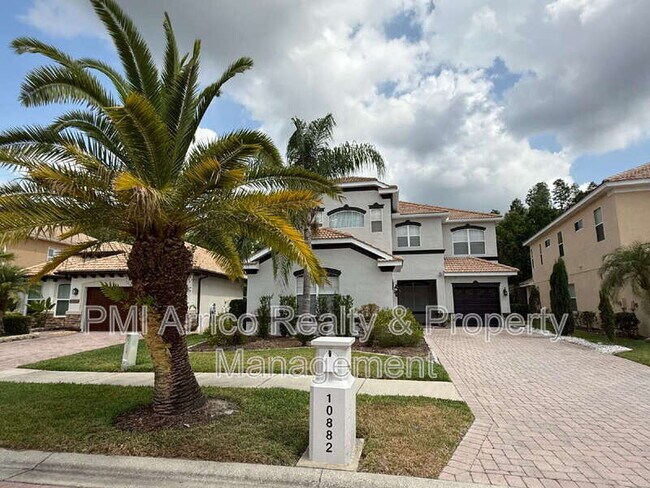 10882 Cory Lake Dr in Tampa, FL - Building Photo - Building Photo