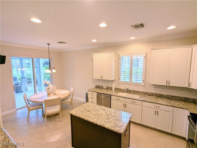 12839 Carrington Cir in Naples, FL - Building Photo - Building Photo