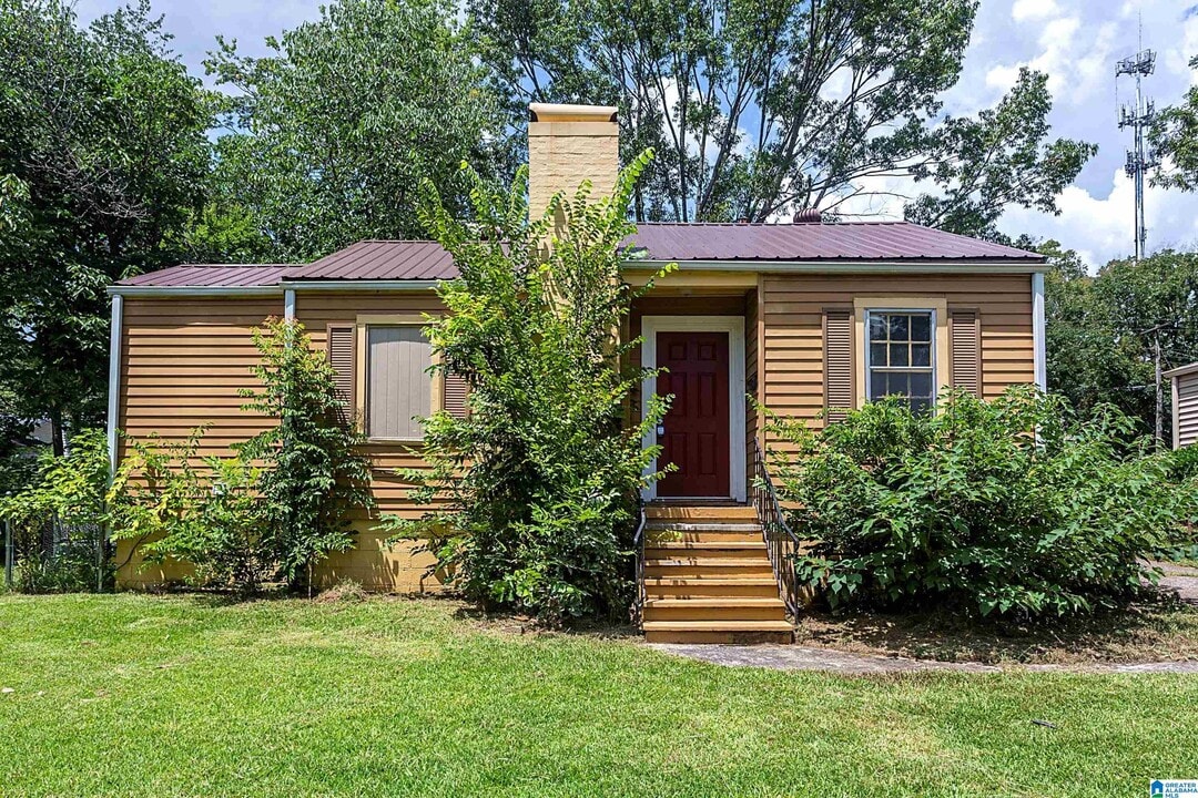 340 McPherson Ave in Midfield, AL - Building Photo