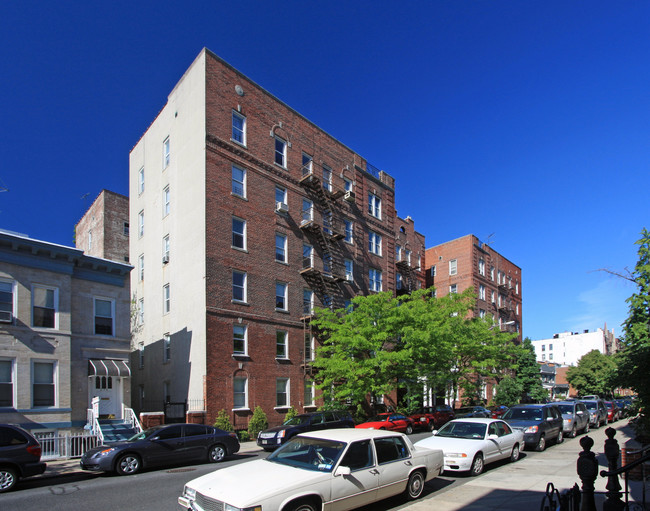 252 74th St in Brooklyn, NY - Building Photo - Building Photo