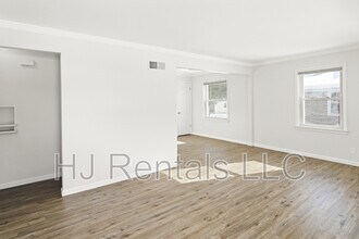 9632 Cutler Dr in St. Louis, MO - Foto de edificio - Building Photo