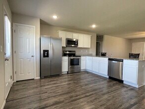 6801 SW Pilgrim Rd in Bentonville, AR - Building Photo - Building Photo