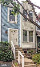 11905 Crosswind Ct in Reston, VA - Building Photo - Building Photo