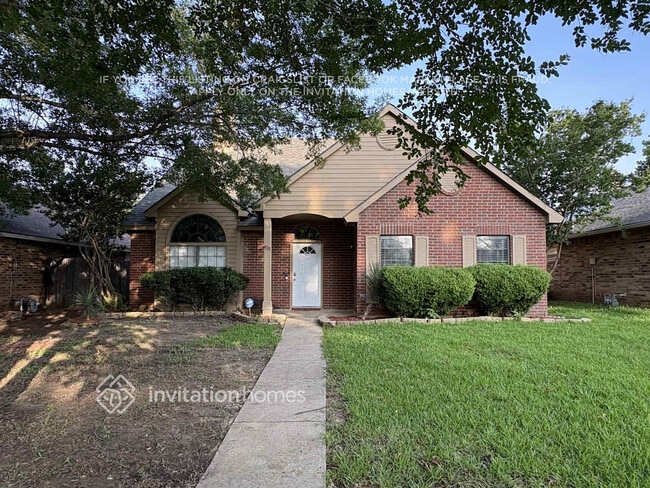 4317 Saugus Dr
