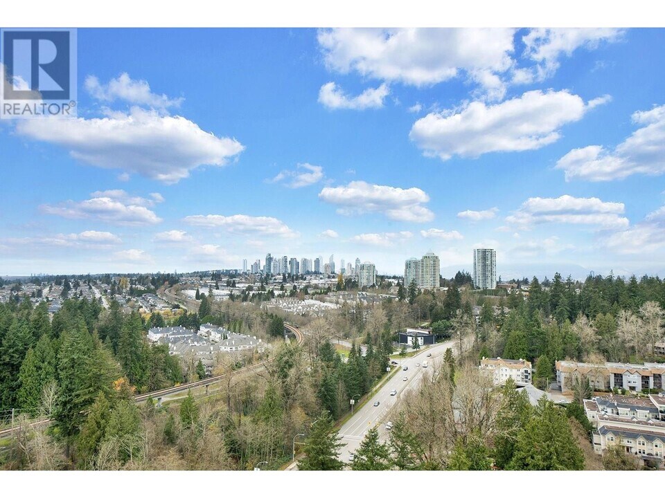 7088-7088 18th Ave in Burnaby, BC - Building Photo
