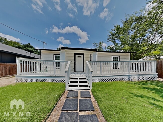 property at 115 Fredonia St