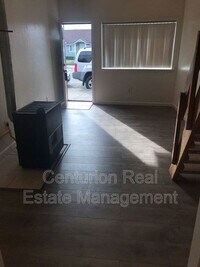 1133 Salem Ave photo'