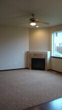 704 N 7th Ave SW in Tumwater, WA - Building Photo - Building Photo
