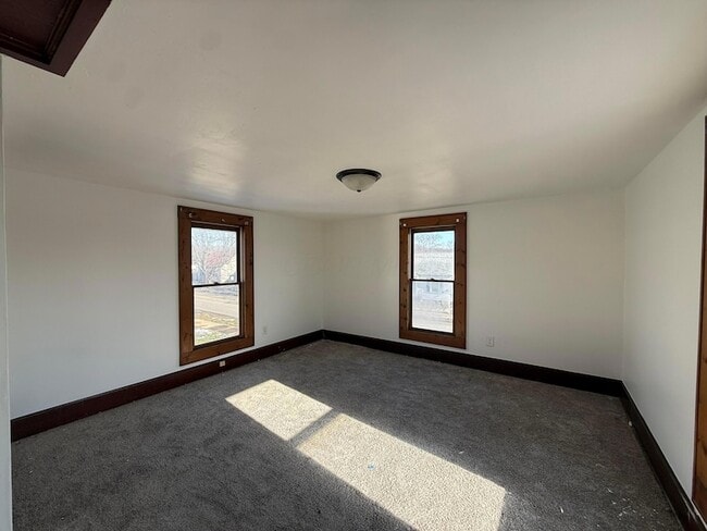 property at 923 Pierce Ave