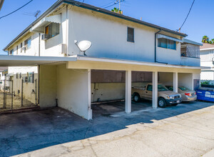 6642 Wilkinson Ave in North Hollywood, CA - Building Photo - Building Photo