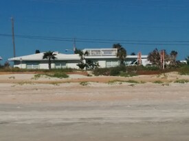 1732 Ocean Shore Blvd in Ormond Beach, FL - Building Photo