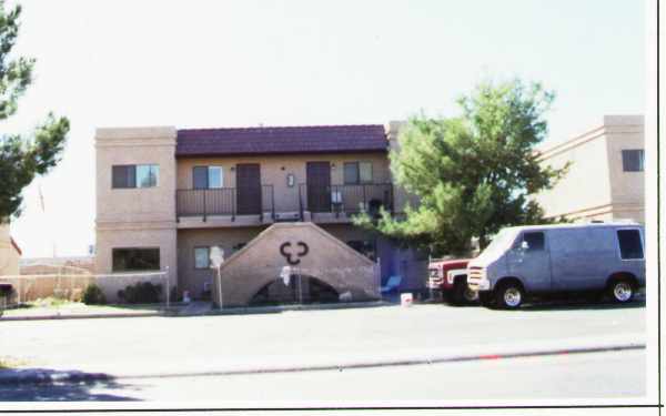 3446 E College View Ct in North Las Vegas, NV - Foto de edificio - Building Photo