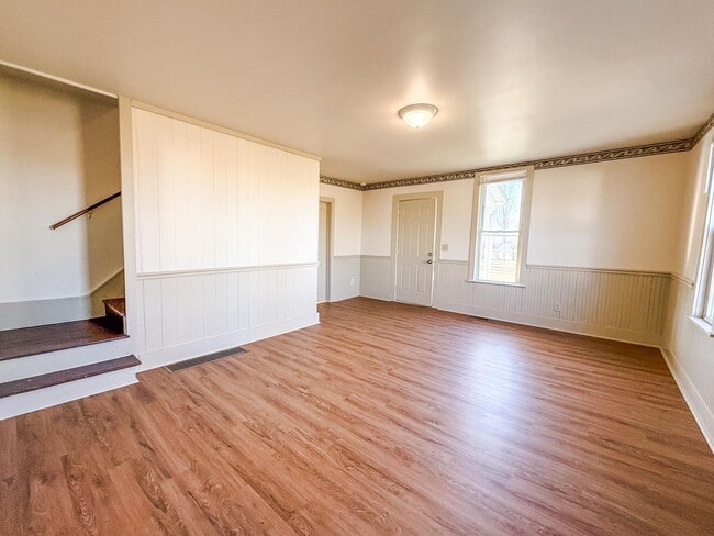 1246 E 3300 North Rd in Mansfield, IL - Building Photo - Building Photo