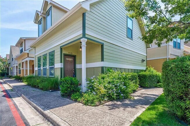 10700 Macmora Rd in Austin, TX - Building Photo - Building Photo