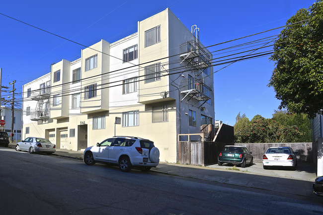 501 Douglass St in San Francisco, CA - Building Photo - Building Photo