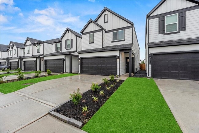 property at 3217 Rainwood Gate Dr