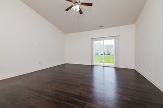 78 N Great White Way in Clayton, NC - Building Photo - Building Photo