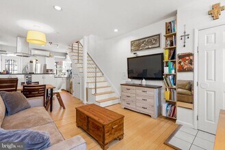 219 Parker St NE in Washington, DC - Building Photo - Building Photo