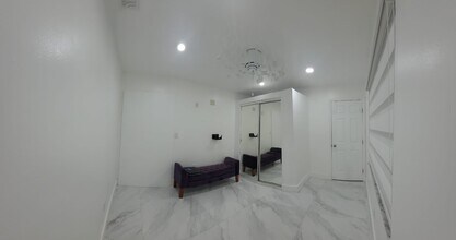 10230 SW 143rd Pl in Miami, FL - Foto de edificio - Building Photo