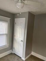 1611 Electric St, Unit 2nd floor in Dunmore, PA - Building Photo