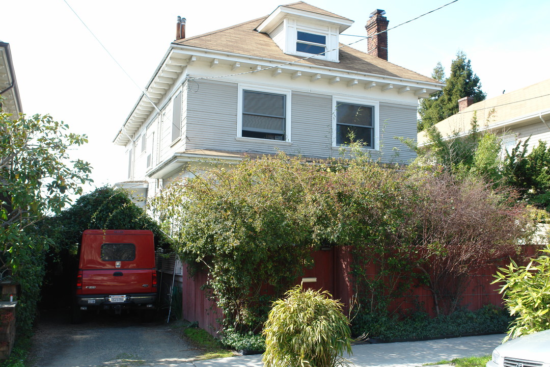 1634 Walnut St in Berkeley, CA - Building Photo