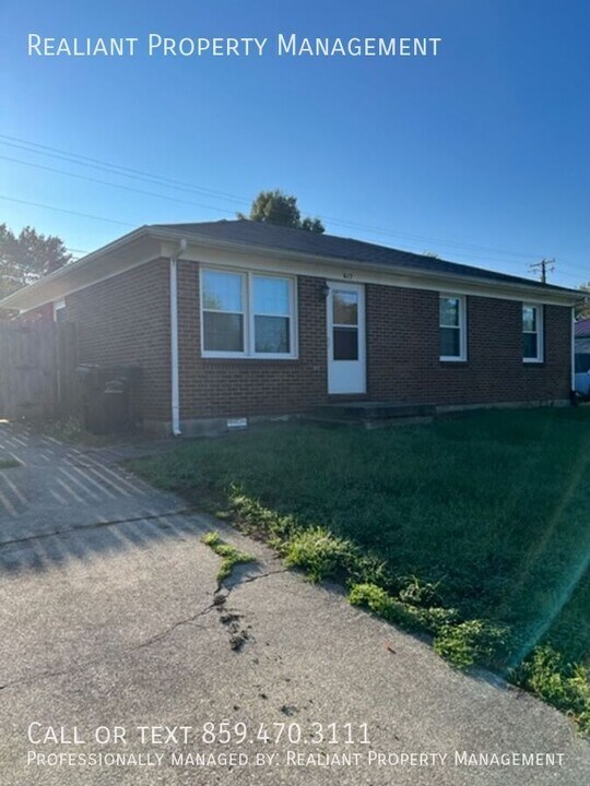 617 Tocher Dr in Wilmore, KY - Building Photo