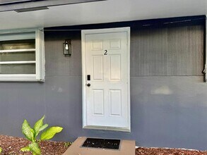 827 SW 29th St in Fort Lauderdale, FL - Building Photo - Building Photo