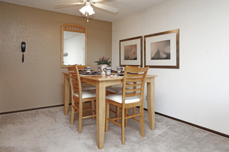 North Village Apartments in St. Cloud, MN - Building Photo - Interior Photo