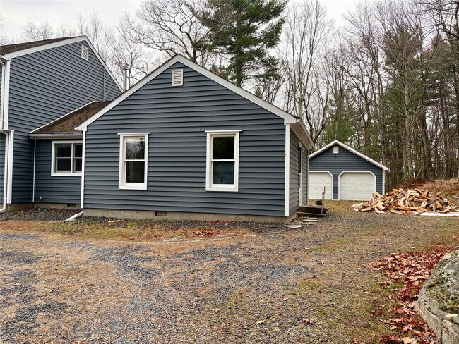 44 Gregory Rd in Glen Spey, NY - Building Photo - Building Photo