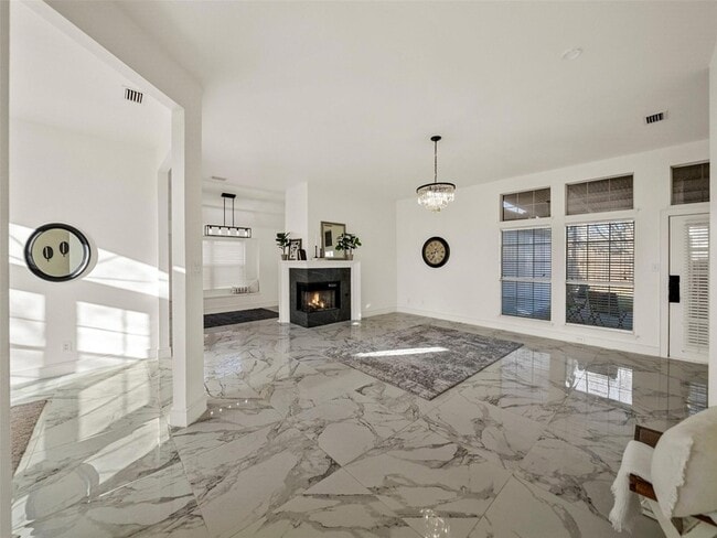 4818 Mize Ct in Rowlett, TX - Foto de edificio - Building Photo