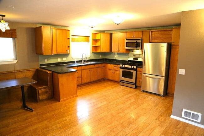 1380 NW Dream Pl in Corvallis, OR - Building Photo - Building Photo