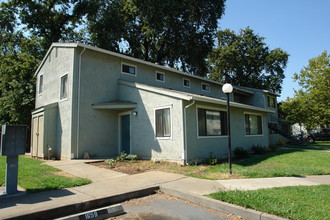 La Vista Verde Apartments in Chico, CA - Building Photo - Building Photo