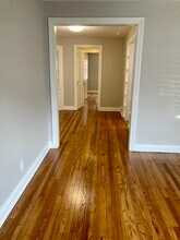 2118 Eastern Pky, Unit 4 in Louisville, KY - Foto de edificio - Building Photo