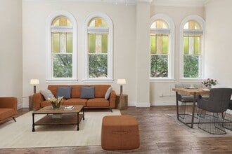 The St. John in San Antonio, TX - Foto de edificio - Building Photo