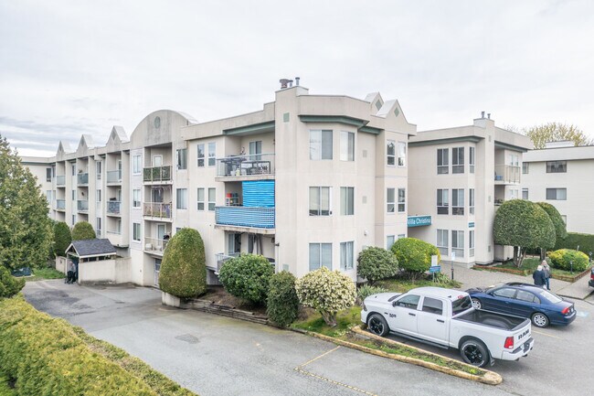 Villa Christina in Abbotsford, BC - Building Photo - Building Photo