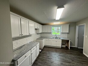 742 Montclair Pl in Jackson, MS - Building Photo - Building Photo