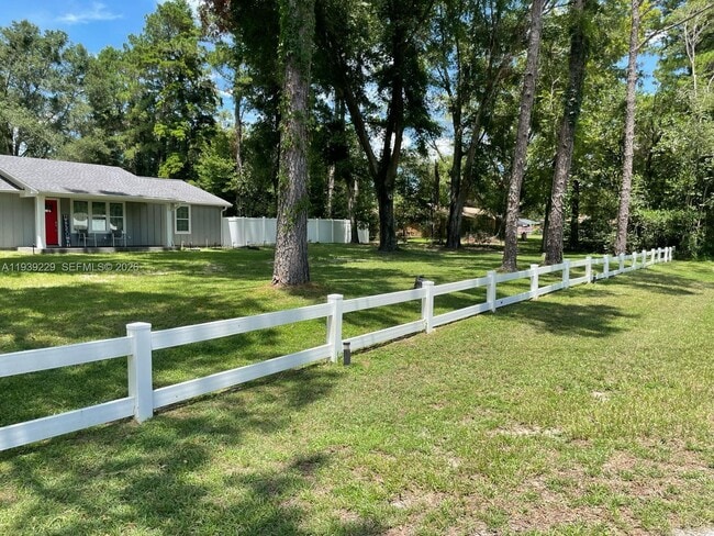399 SW Broderick Dr in Lake City, FL - Building Photo - Building Photo
