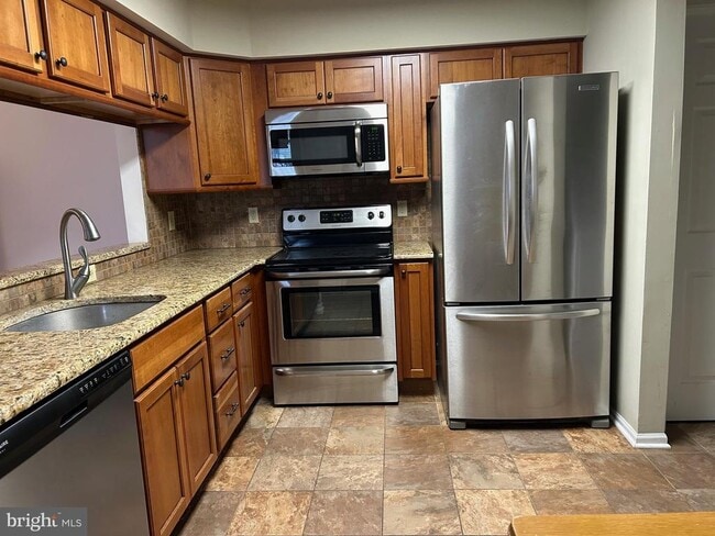 property at 88 Woolsey Ct