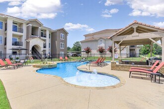 Arista Apartments in Texarkana, TX - Foto de edificio - Building Photo