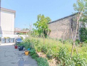 80 Roosevelt Ave, Unit 2 in Jersey City, NJ - Building Photo - Building Photo