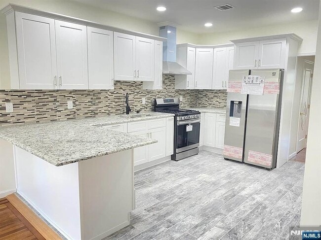 1008 74th St in North Bergen, NJ - Building Photo - Building Photo