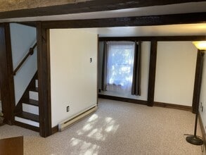 36 E Harrison St, Unit 3 in Saratoga Springs, NY - Building Photo - Building Photo