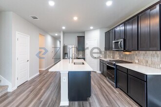 205 Ethan Run in Andice, TX - Building Photo - Building Photo