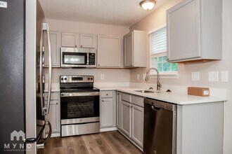 5908 Riana Way in Charlotte, NC - Building Photo - Building Photo