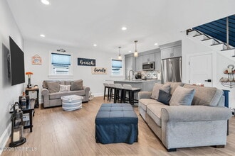 502 12th Ave in Belmar, NJ - Building Photo - Building Photo